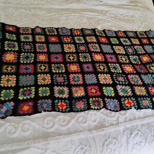 Vintage Hand Crocheted Afghan Blanket / Throw